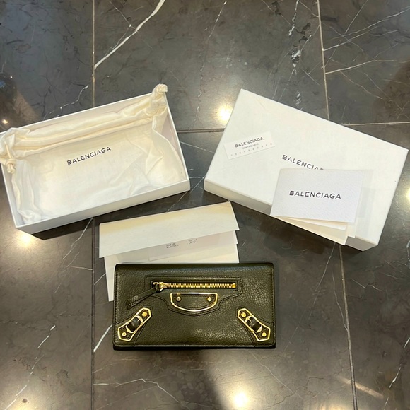 Balenciaga chèvre gold metallic edge hardware zip around wallet Gris/green taupe - Picture 1 of 6